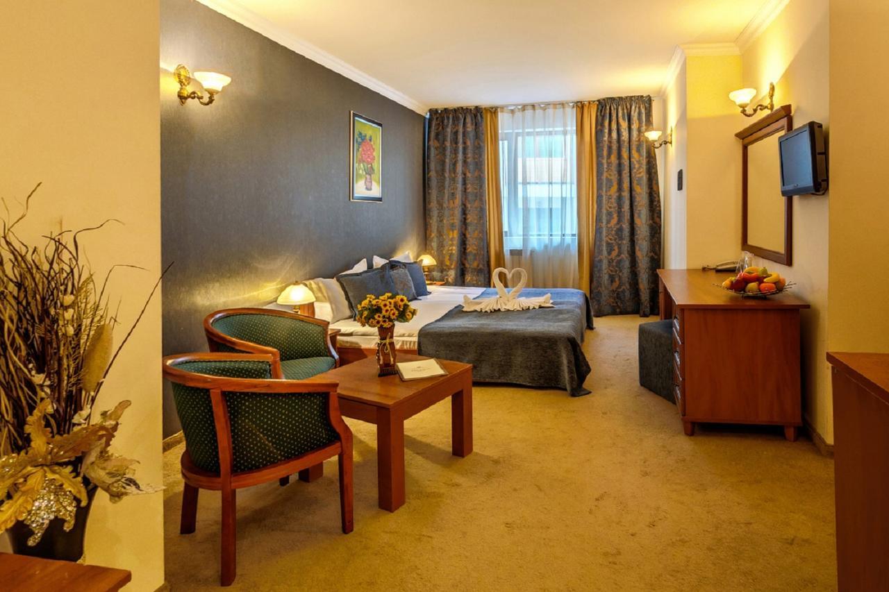 Emerald Apartment-Complex Bansko Bagian luar foto